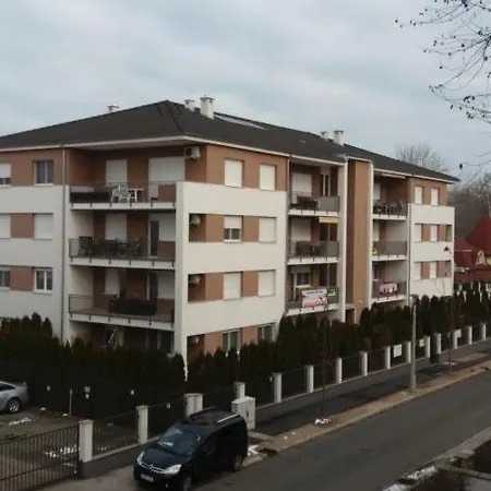 Goldal Apartman House *